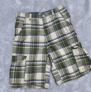 Boys green and cream colored cargo shorts